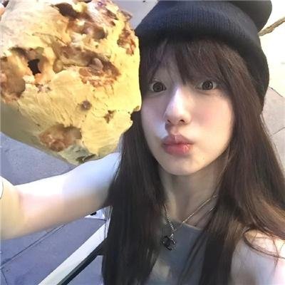 不愿恋爱的雀斑小姐